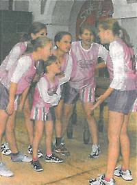 Girls im Zicken-Krieg Girls im Zicken-Krieg